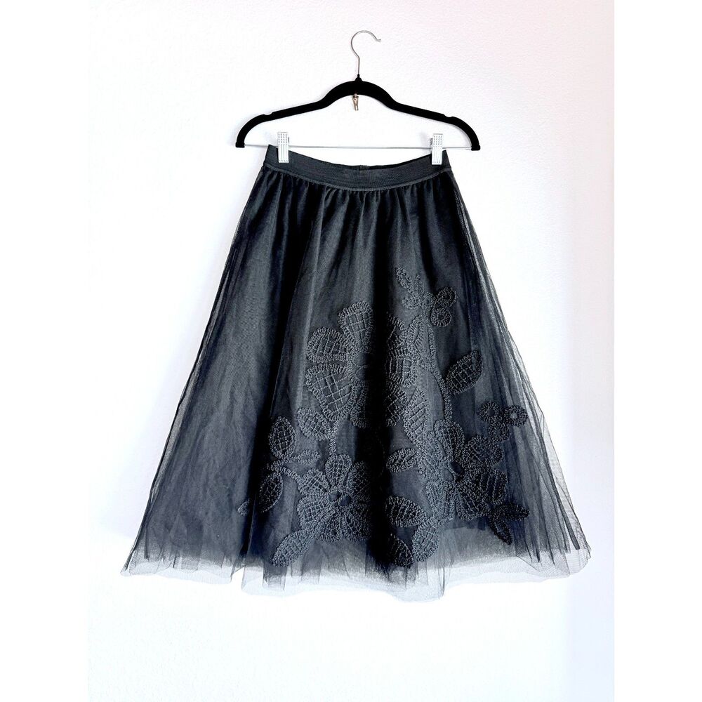 Anthropologie Maeve Fleurs du Nuit Embroidered Tulle Skirt Black Size Small EUC - Picture 7 of 13